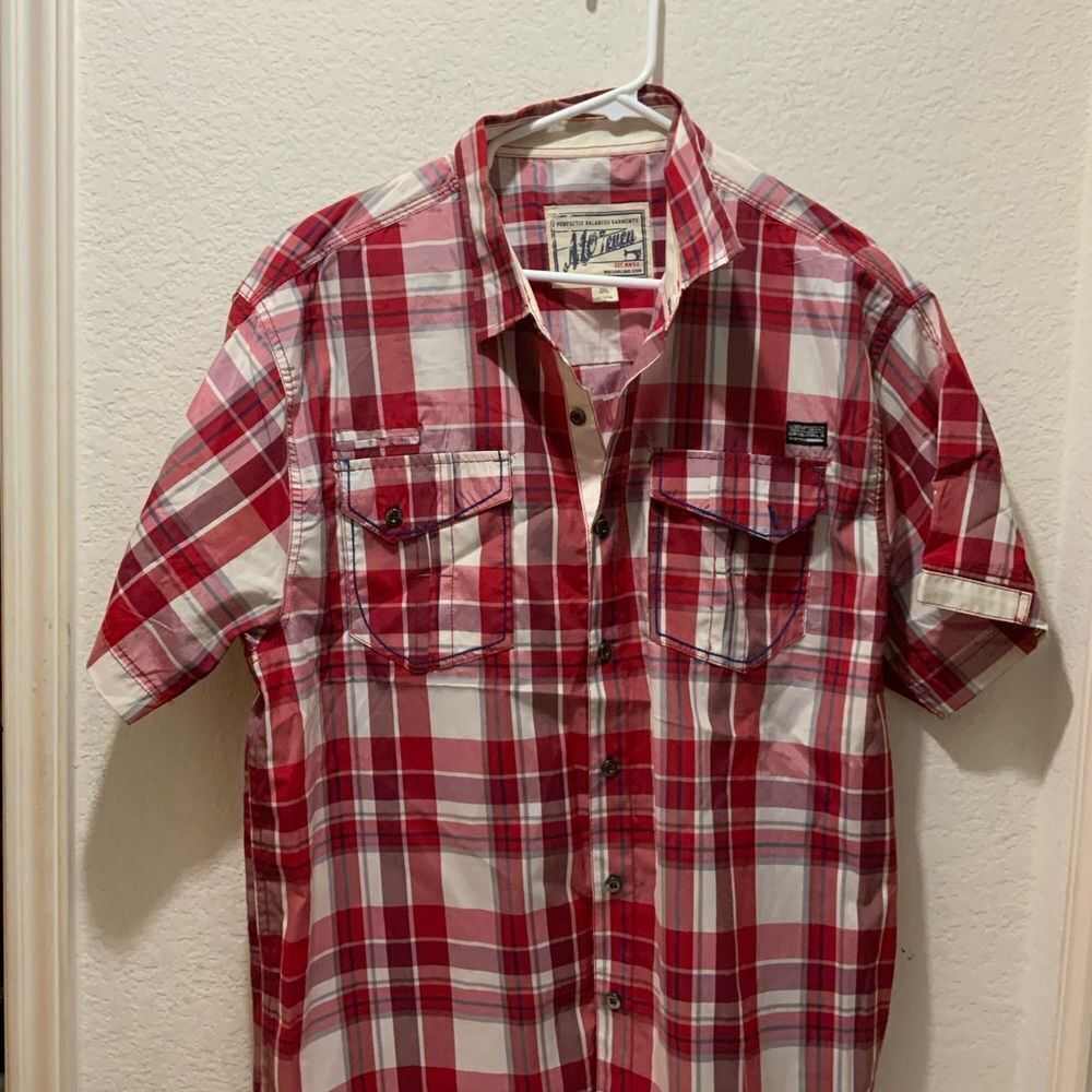 MO7 Button Up Shirt Men's 2XL Multicolor Plaid Short Sleeves Pockets Casual